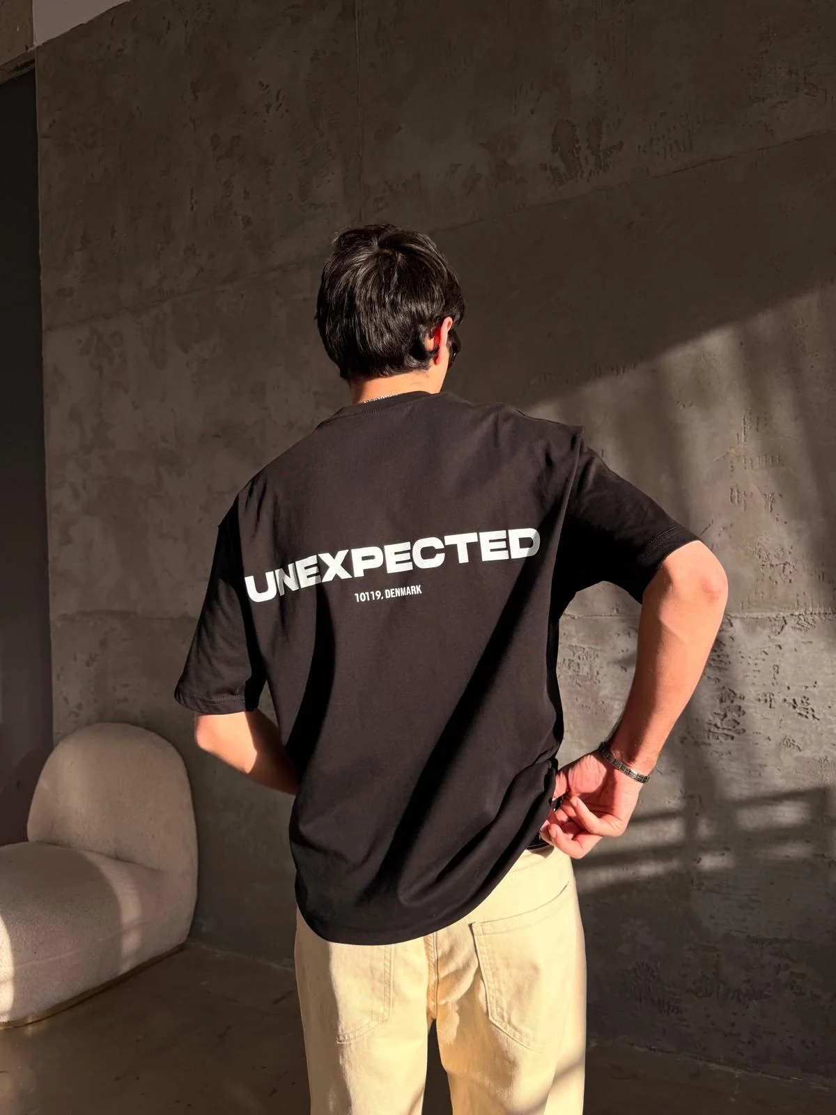 Editorial · 03