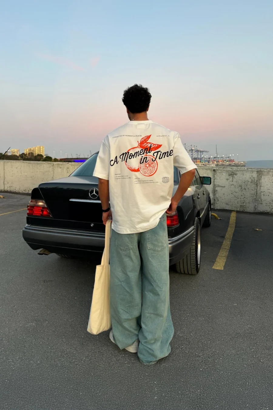 "A Moment in Time" Graphic Oversize T-Shirt - Image 2