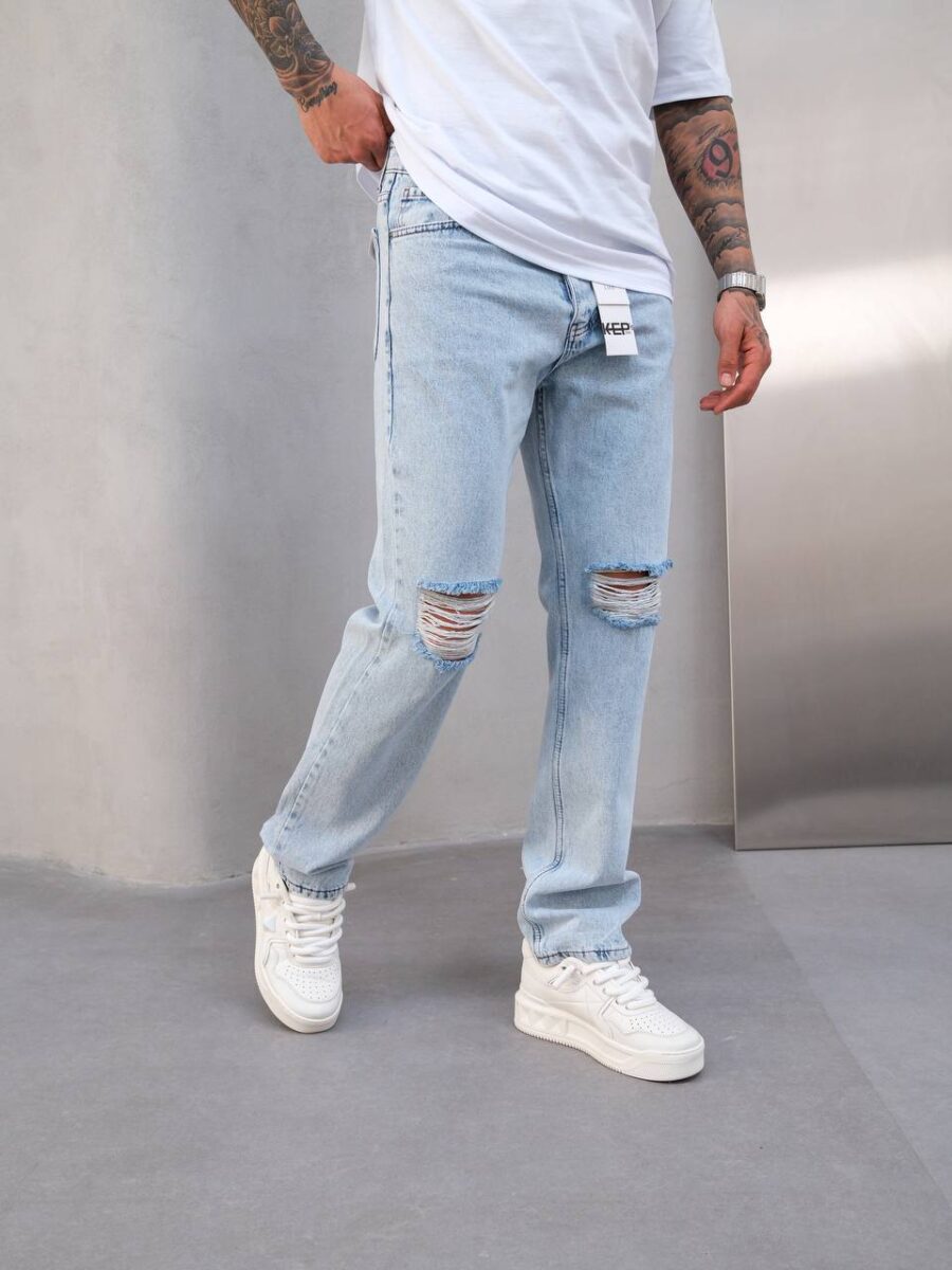Light Wash Ripped Knee Straight Fit Jeans - Image 2