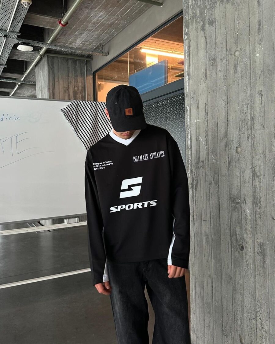 PM ATHLETICS PREMIUM BLACK SWEATSHIRT - Image 2