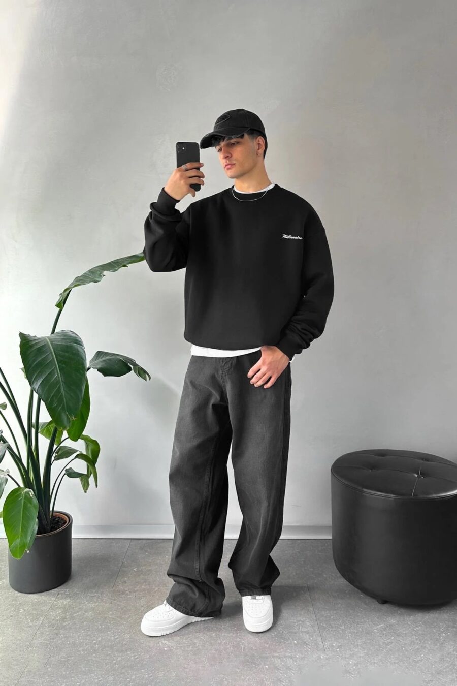 MILLIONAIRE BLACK FLEECED SWEATSHIRT - Image 4