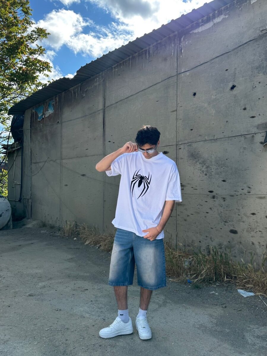 "Spider" White Premium Oversize T-shirt - Image 3