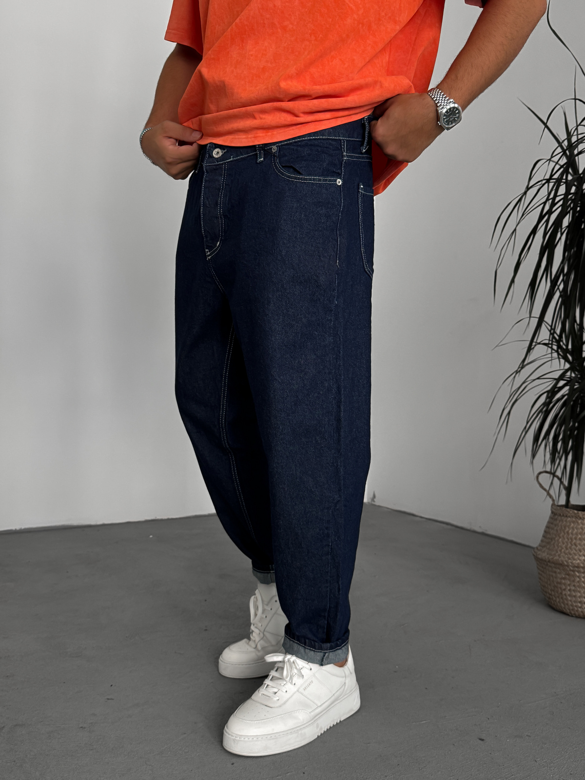 KE - Navy Washed Stitched Boyfriend