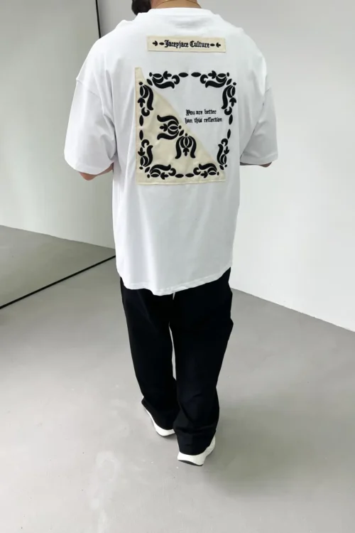 KNOCKING ON HEAVEN DOOR OVERSIZE WHITE T-SHIRT.