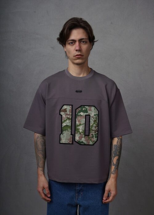 THE MILITARY 10 CROPPED OVERSIZE T-SHIRT