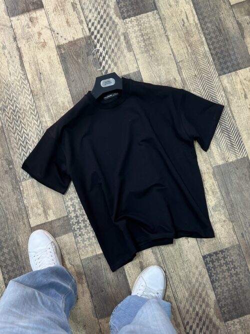 BLACK CROPPED BASIC TSHIRT