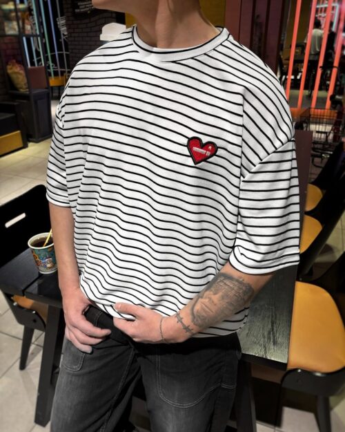 BLUE HEART BLACK AND WHITE TSHIRT
