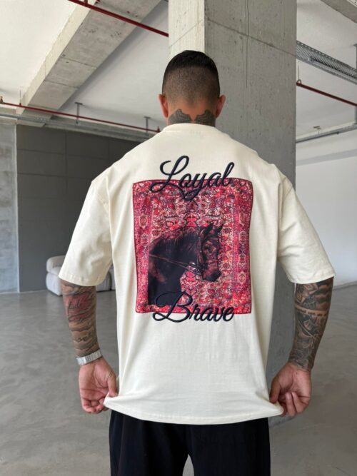 LOYAL BRAVE CREAM TSHIRT