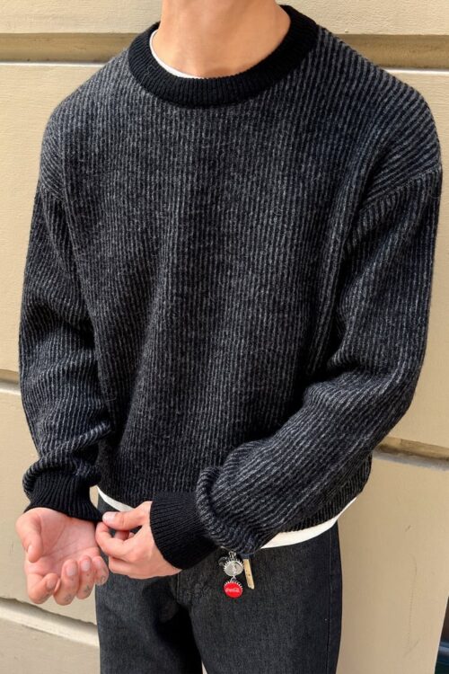 CREWNECK BLACK KNIT SWEAT
