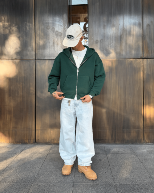ICE BLUE SUPER BAGGY JEANS