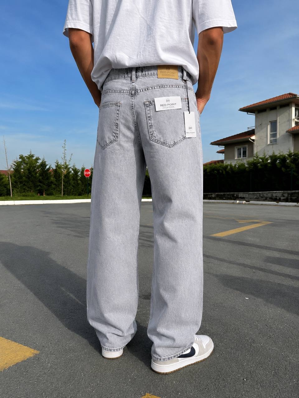 LIGHT GREY BAGGY JEANS - Image 2